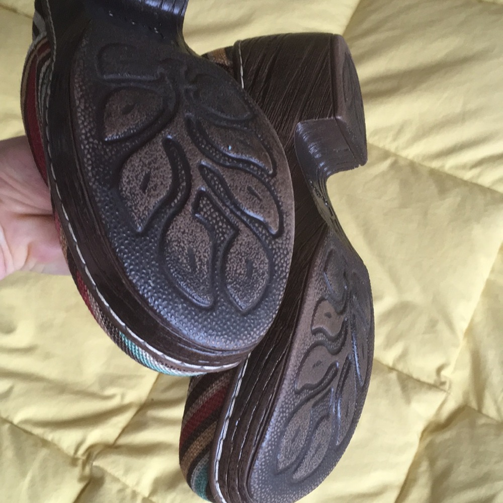 BOC Clogs - Picture 2 of 7